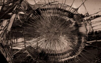 What Is Narcissistic Injury? Why They Explode, Withdraw or Try to Cut You Down